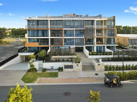 The Residences At The Peninsula - Accommodation Cairns 10