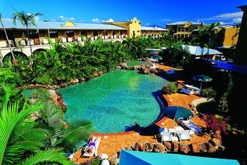 Palm Royale Cairns with Accommodation Cairns