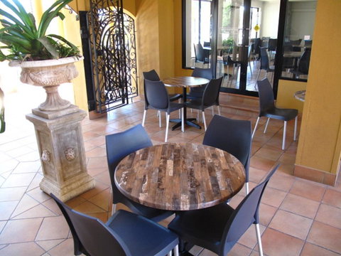 Palm Royale Cairns - Accommodation Cairns 12