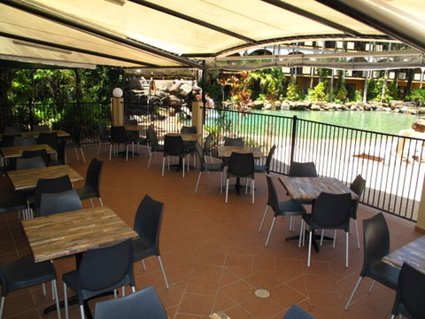 Palm Royale Cairns - Accommodation Cairns 7
