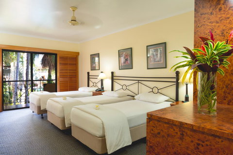 Palm Royale Cairns - Accommodation Cairns 24