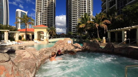 Towers Of Chevron - Private Apartment - Accommodation Cairns 10