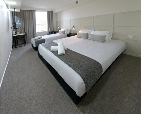Woodroffe Hotel - Accommodation Cairns 13