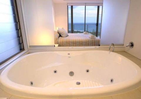 Rainbow Sea Resort - Accommodation Cairns 7