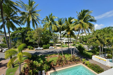 Seascape Holidays - Tropical Reef Apartments - Accommodation Cairns 3