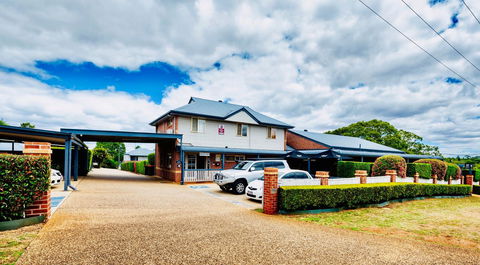 Ambassador On Ruthven - Accommodation Cairns 5