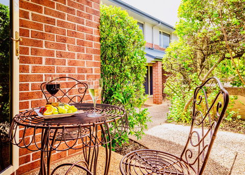 Ambassador On Ruthven - Accommodation Cairns 4
