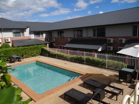 Ambassador On Ruthven - Accommodation Cairns 26
