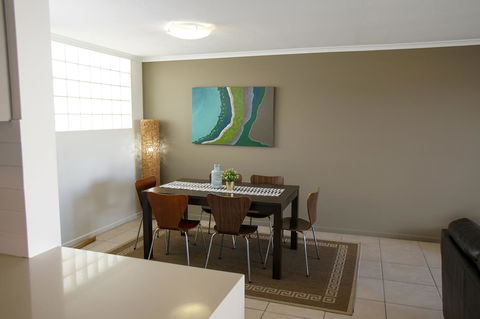 San Marino By The Sea Apartments - Accommodation Cairns 34