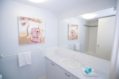 San Marino By The Sea Apartments - Accommodation Cairns 17
