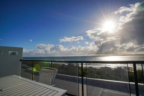 San Marino By The Sea Apartments - Accommodation Cairns 1