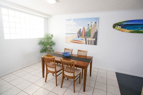 San Marino By The Sea Apartments - Accommodation Cairns 5