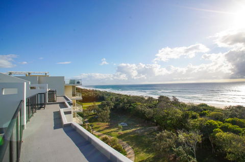 San Marino By The Sea Apartments - Accommodation Cairns 33