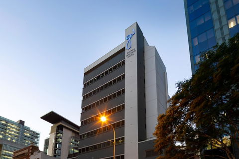 George Williams Hotel - Accommodation Cairns 0