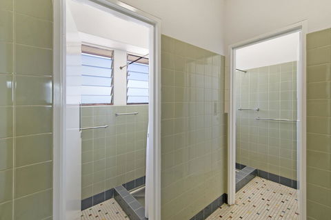 Palm Beach Hotel - Accommodation Cairns 26