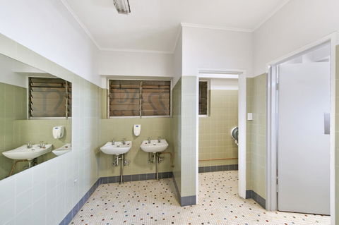 Palm Beach Hotel - Accommodation Cairns 24