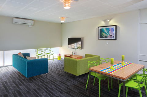 Palm Beach Hotel - Accommodation Cairns 4