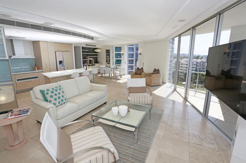 Oceans Mooloolaba - Accommodation Cairns 5