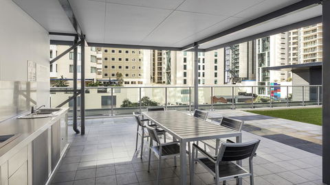 Oaks Brisbane Festival Suites - Accommodation Cairns 13
