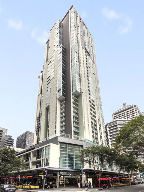 Oaks Brisbane Festival Suites - Accommodation Cairns 9