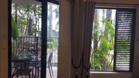 Jackies Holiday Apartment - Accommodation Cairns 12