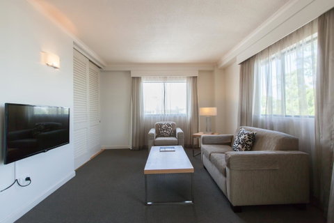 Central Cosmo Apartment Hotel - Accommodation Cairns 5