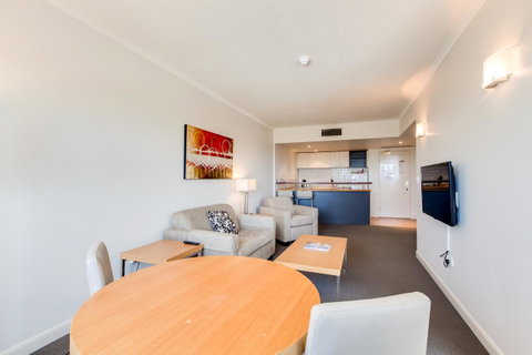 Central Cosmo Apartment Hotel - Accommodation Cairns 25