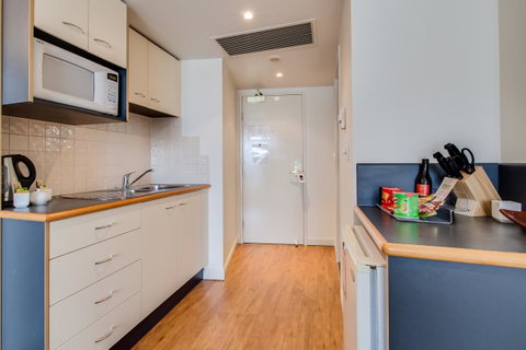 Central Cosmo Apartment Hotel - Accommodation Cairns 18