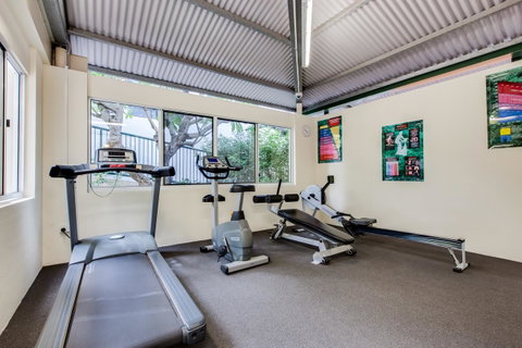 Central Cosmo Apartment Hotel - Accommodation Cairns 23
