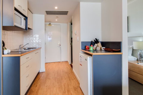 Central Cosmo Apartment Hotel - Accommodation Cairns 26