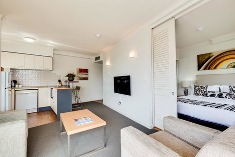 Central Cosmo Apartment Hotel - Accommodation Cairns 29