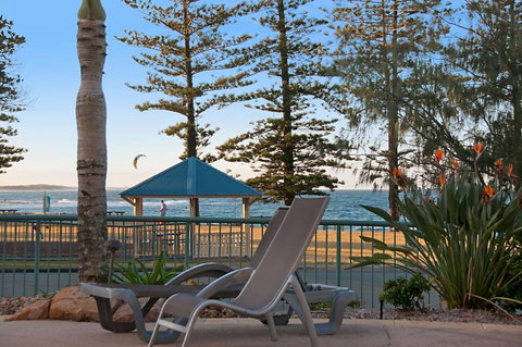 The Norfolks On Moffat Beach - Accommodation Cairns 12