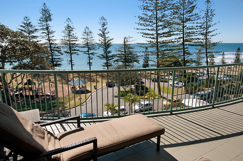 The Norfolks On Moffat Beach - Accommodation Cairns 18