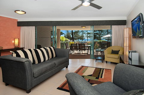 The Norfolks On Moffat Beach - Accommodation Cairns 31