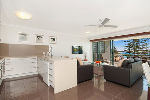 The Norfolks On Moffat Beach - Accommodation Cairns 35