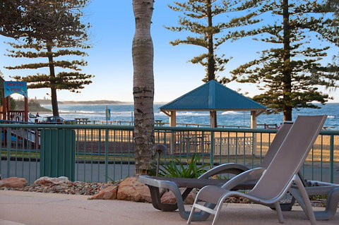 The Norfolks On Moffat Beach - Accommodation Cairns 5