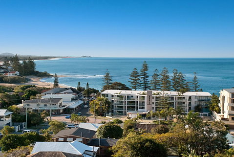 The Norfolks On Moffat Beach - Accommodation Cairns 40