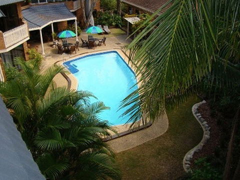 Noosa Yallambee Holiday Apartments - Accommodation Cairns 0