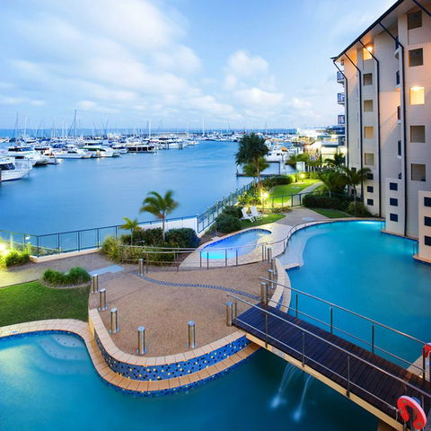 Mantra Hervey Bay - Accommodation Cairns 0