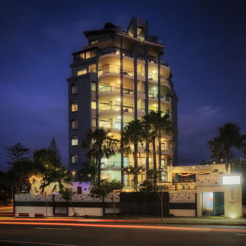 Komune Resort And Beach Club Greenmount Beach - Accommodation Cairns 15