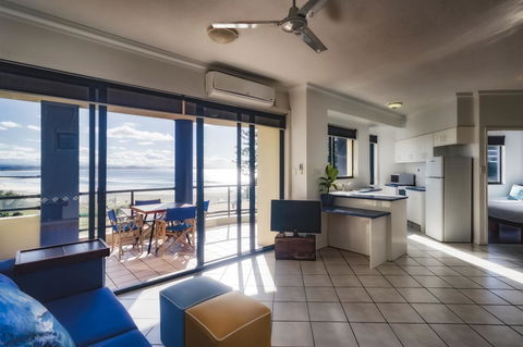 Komune Resort And Beach Club Greenmount Beach - Accommodation Cairns 31