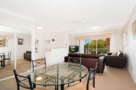 Champelli Palms Apartments - Accommodation Cairns 9
