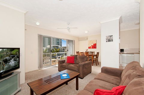 Champelli Palms Apartments - Accommodation Cairns 4