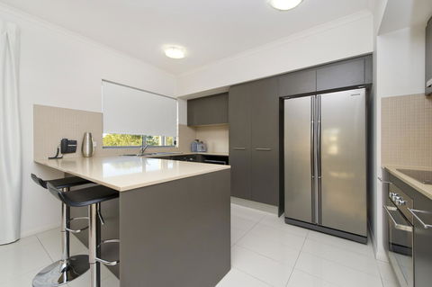 On The Bay Apartments - Accommodation Cairns 14