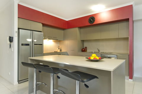 On The Bay Apartments - Accommodation Cairns 26