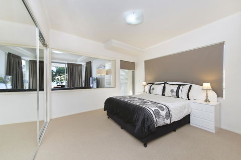 On The Bay Apartments - Accommodation Cairns 22