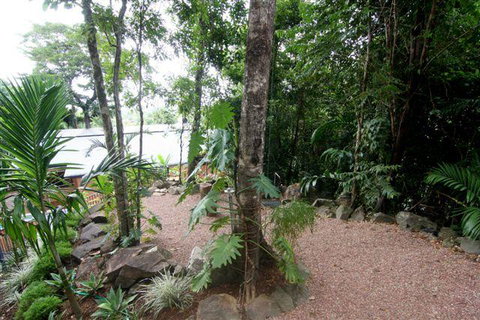 Cairns Rainforest Retreat - Accommodation Cairns 10