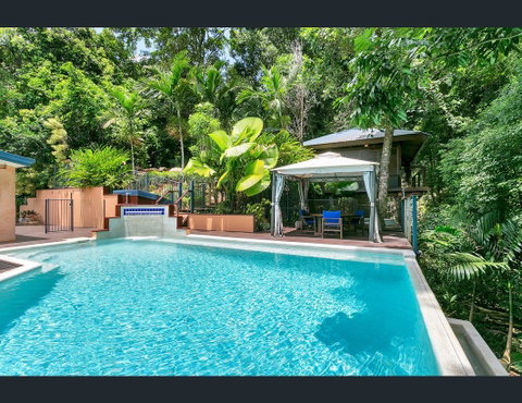 Cairns Rainforest Retreat - Accommodation Cairns 6