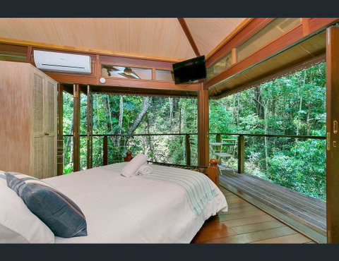 Cairns Rainforest Retreat - Accommodation Cairns 9