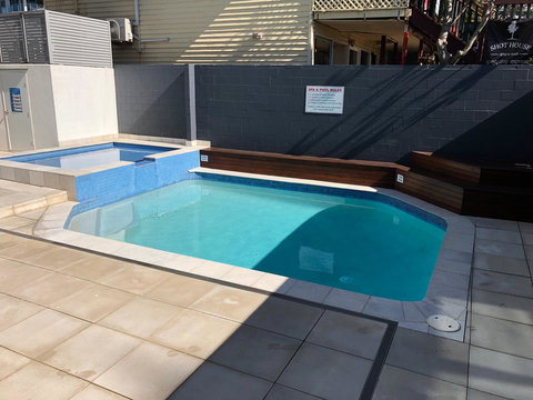 Northwind Beachfront Apartments - Accommodation Cairns 9